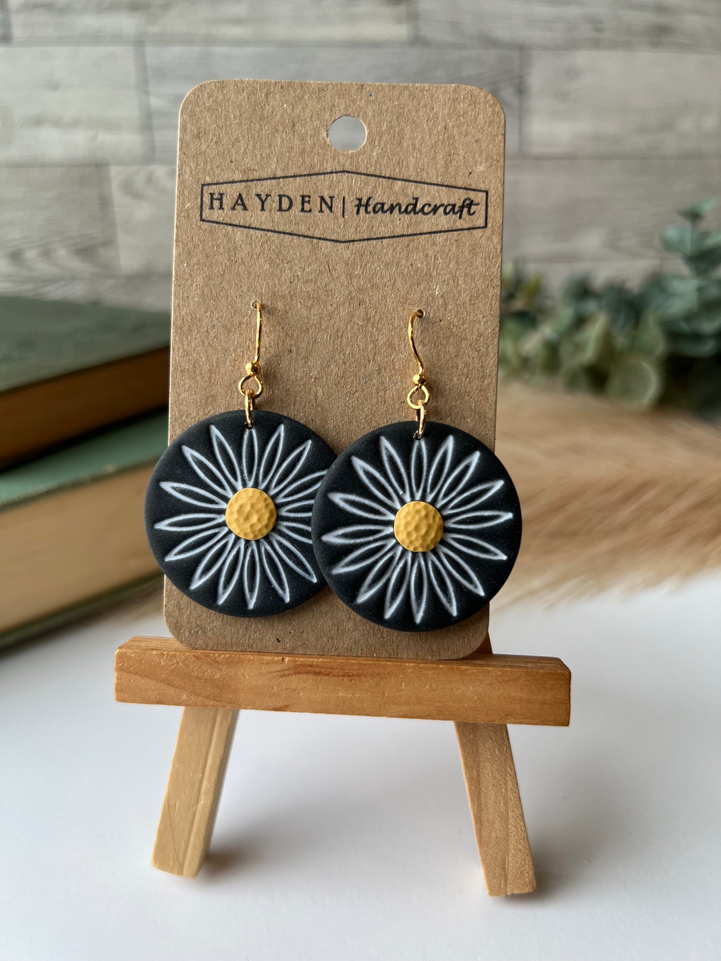 Boho Daisy Earrings