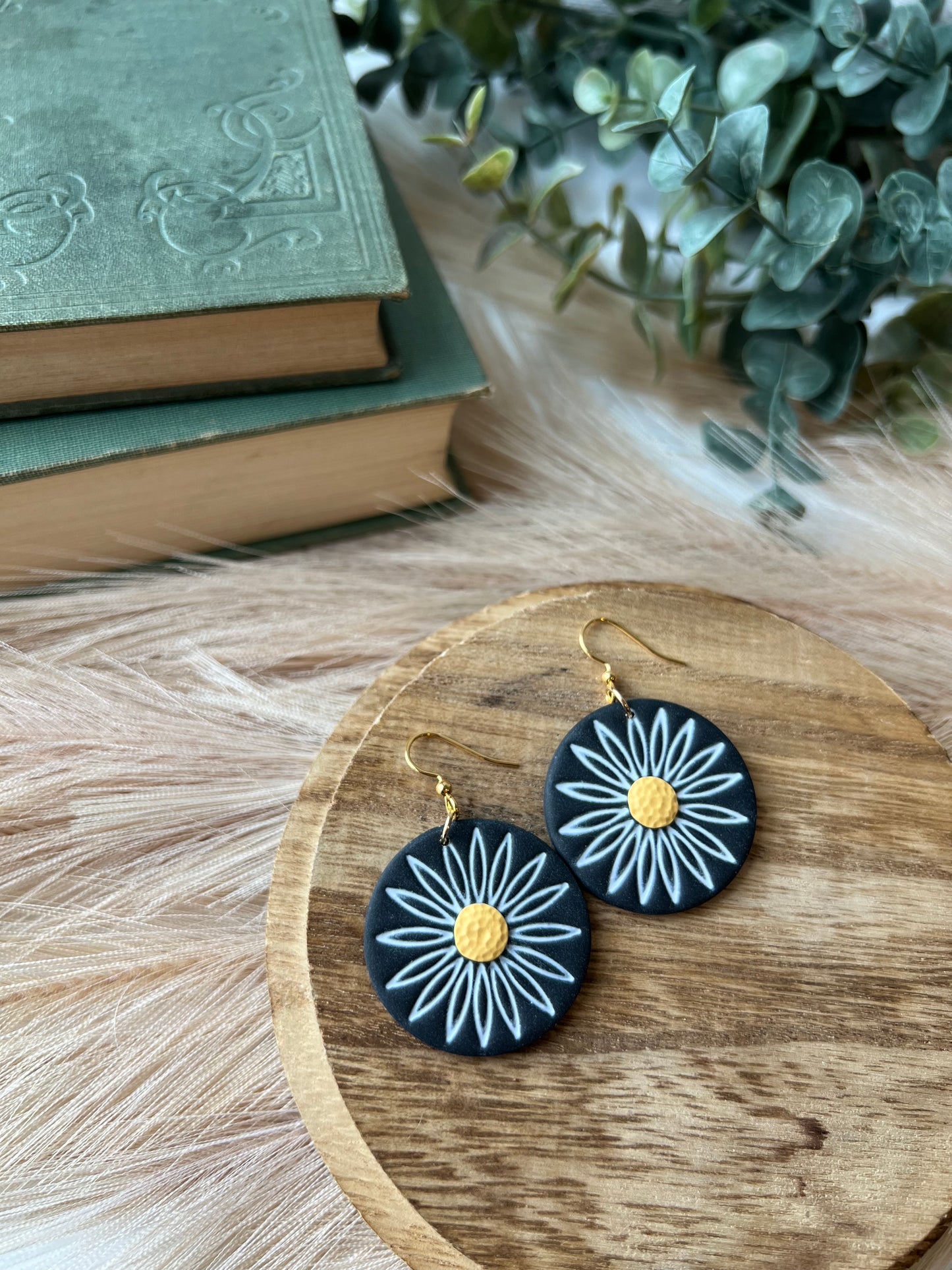 Boho Daisy Earrings