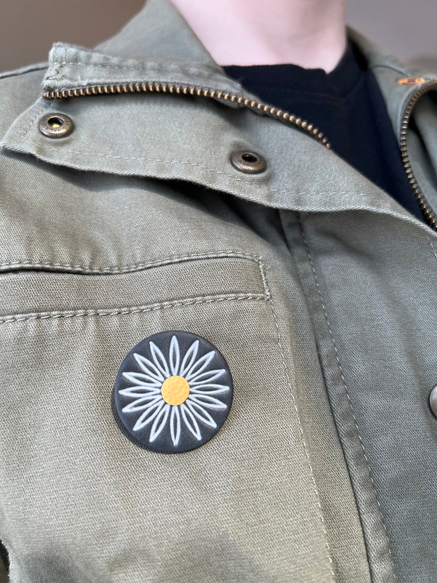 Boho Daisy Pin